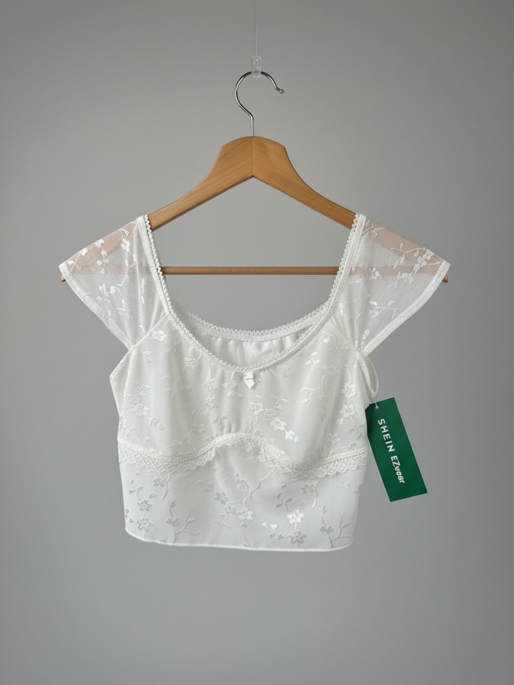 SHEIN White Floral Lace Cap Sleeve Crop Top